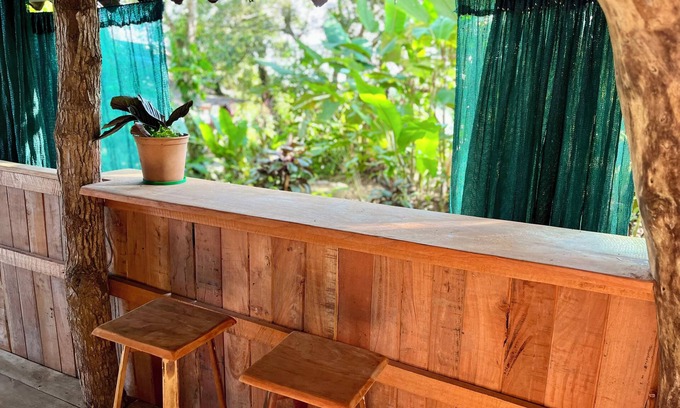 Puerto Jiménez Cabina | Rustic open-air cabin in nature, local BnB