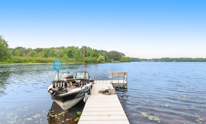 Mercer Cabina | Rustic dog-friendly cabin on Grand Portage Lake with lake views, firepit, WiFi