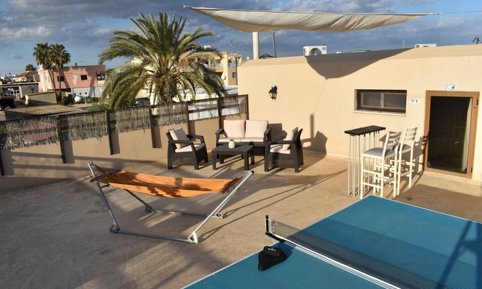 Xylofagou Casa | Rustic House es una encantadora y espaciosa villa independiente ubicada