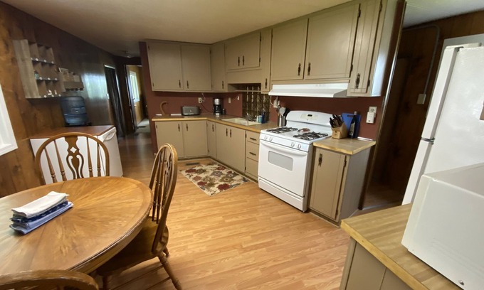 Torrington Casa | Rustic House with WiFi and great location