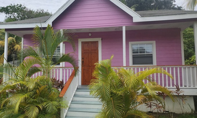 Calabash Bight Casa | Roatan Sweecret Retreat