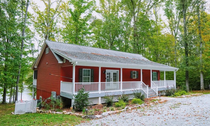 Roxboro Casa | Rustic Lakefront Oasis - Hot Tub, Game Room, Kayaks/Canoes, and Fishing Rods