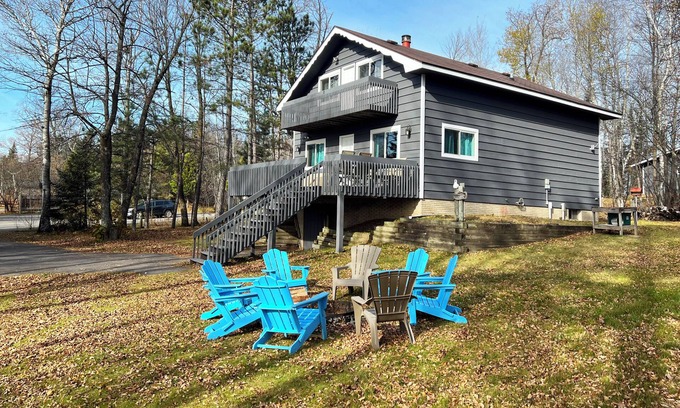 Tower Cabina | Summer discounts! Rustic Meets Modern, Cabin on Lake Vermillion! Sleeps up to 8