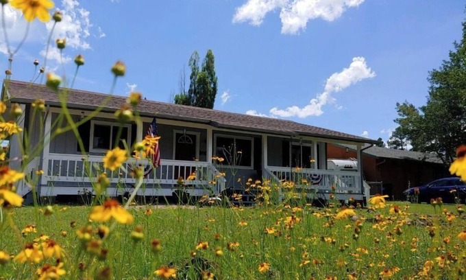 Pinetop Cabaña | "Rustic Retreat" Escape To The "White Mountains" of Pinetop, Arizona