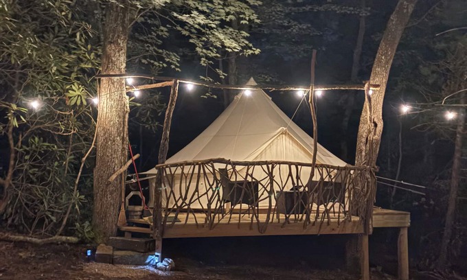 Newland Alquiler De RV | Rustic Yurt Retreat on Teague Mtn. Farm.
