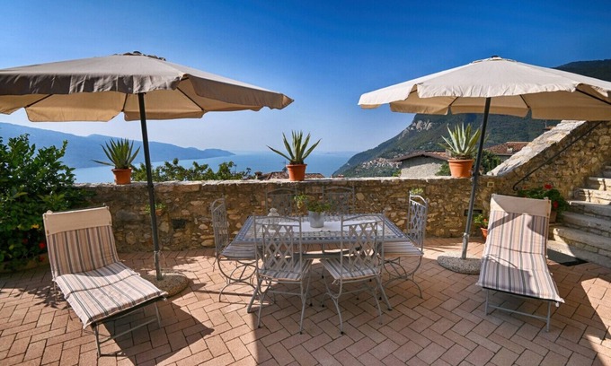 Oldesio Apartamento | Apartamento en una típica piedra natural Rustico con gran vista al lago