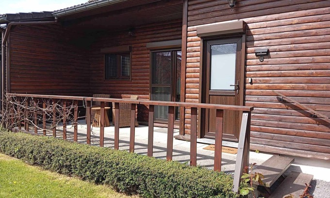 Longueville Chalet De Esquí | Rustig Gelegen Chalet met Tuin en Zonnig Terras in Durbuy
