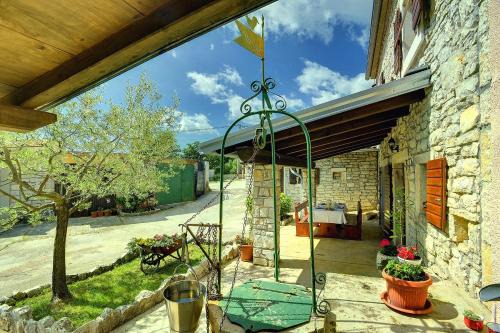 Orihi Casa | Rustikale und moderne Steinfinca mit zwei Parkplätzen