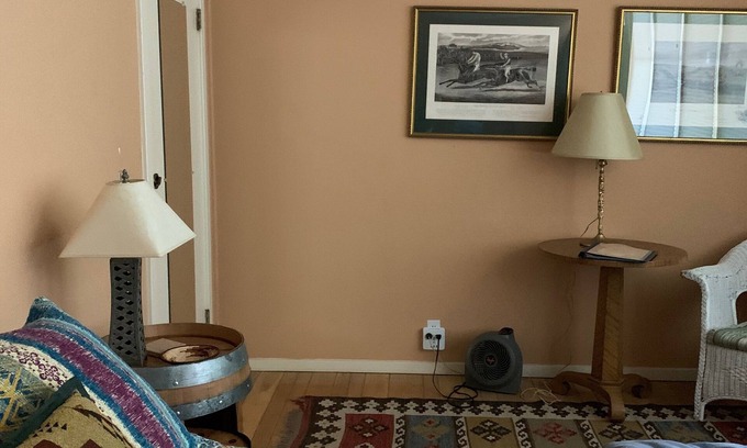 St. Helena Cama Y Desayuno | RustRidge Bed and Breakfast - Oaks + Vine Room