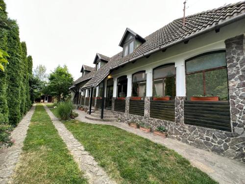 Gheorghe Doja Casa | Rusty Key Cottage, Transylvania