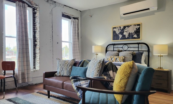 Laurel Condominio | Ruth at the Laurel Lofts