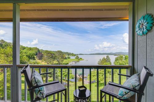 Rutledge Casa | Rutledge Hilltop Home on Cherokee Lake with Decks!