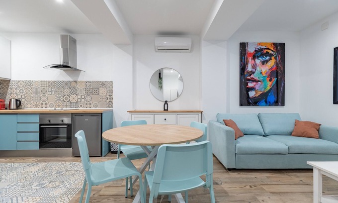 Montolivet Apartamento | Ruzafa Vertical. WiFi + Aire Acondiconado + Patio