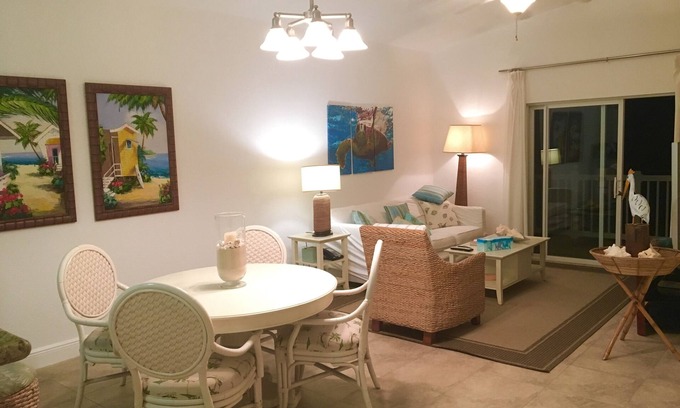 Alice Town Condominio | Bimini con vista al mar 2 habitaciones / 2 baños