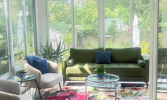 Bellmore Casa | Ryder cup! Charming 3 bedroom house -15 minutes from the course!