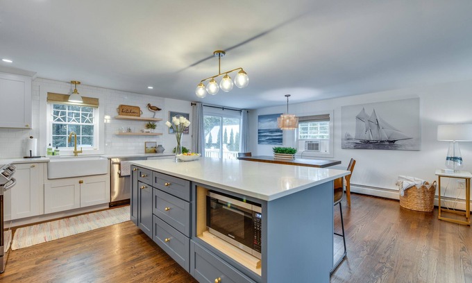 Rye Cabaña | Rye Coastal Retreat w/ Deck & Outdoor Dining