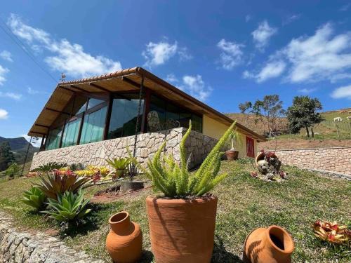 Nova Friburgo Casa | Sítio incrível com piscina e lago