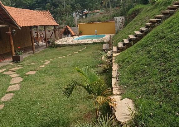 Sao Thome das Letras Casa | Sítio Vale do Guardiao casa aconchegante com area Gourmet e piscina
