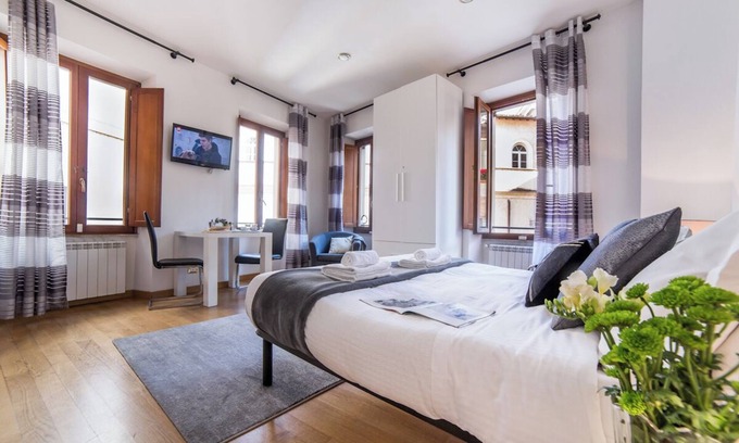 Rione XI Sant'Angelo Casa | S.Angelo Apartments