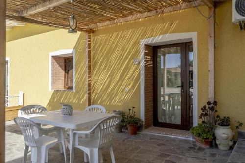 Sant'Anna Arresi Casa | S'apposentu