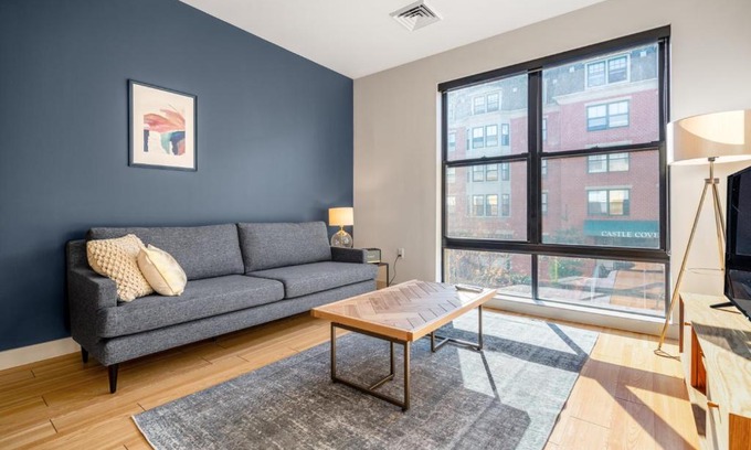 D Street - West Broadway Apartamento | S Boston 1BR w Doorman WD nr Seaport BOS-189