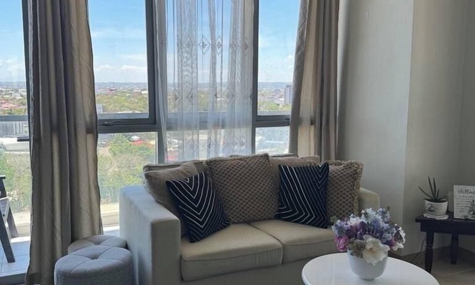 Iloilo Condominio | S & E condo with Panoramic view