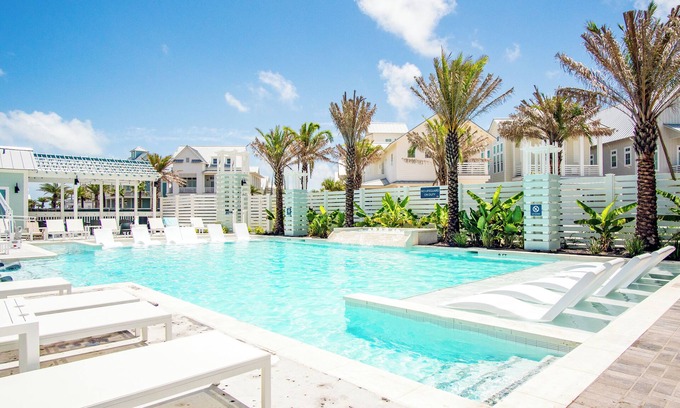 Port Aransas Cabaña | S'mores on the Shore 550 SOU