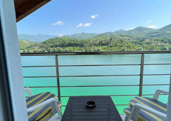 Konjic Apartamento | S&R Lake View Hostel