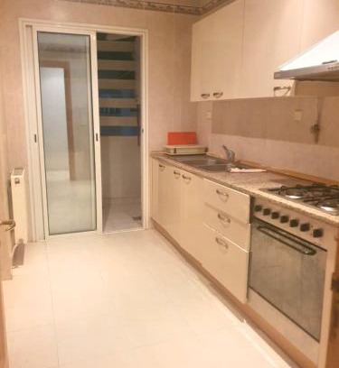 Ennasr Apartamento | S2 Haut Standing à Ennasr - Grande Rue Hédi Nouira - Moderne avec Internet Haut Débit