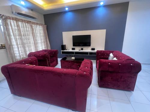 Taman Setia Indah Casa | S911 4 room 15 pax