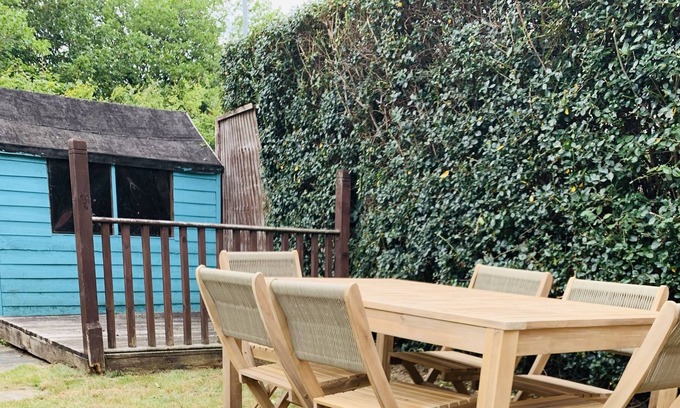 Taunton Apartamento | SA Today St Margarets Court Taunton with Fibre Wi-Fi & Netflix