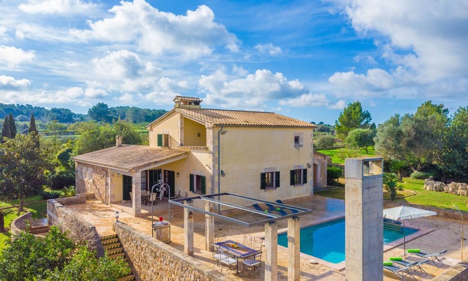 Algaida Villa | SA XIGALA - Rústica villa con piscina privada y Wifi gratis