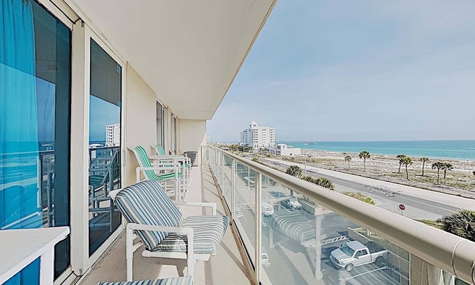 Villa Sabine Condominio | Sabine Yacht & Racquet #5E | Great Water Views!
