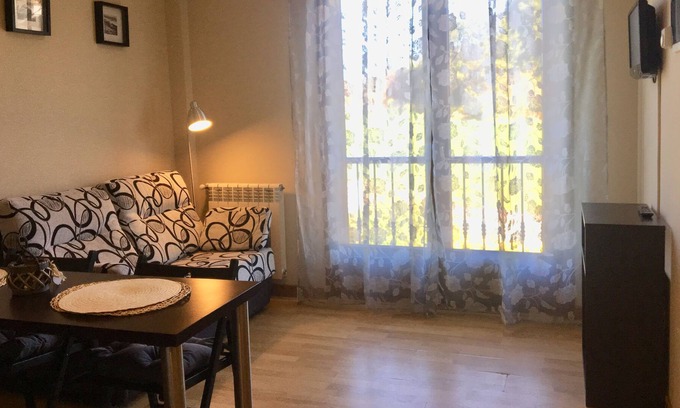 Llanes Cabaña | Apartamento rural Sablón, para 2 personas con jardín y parking