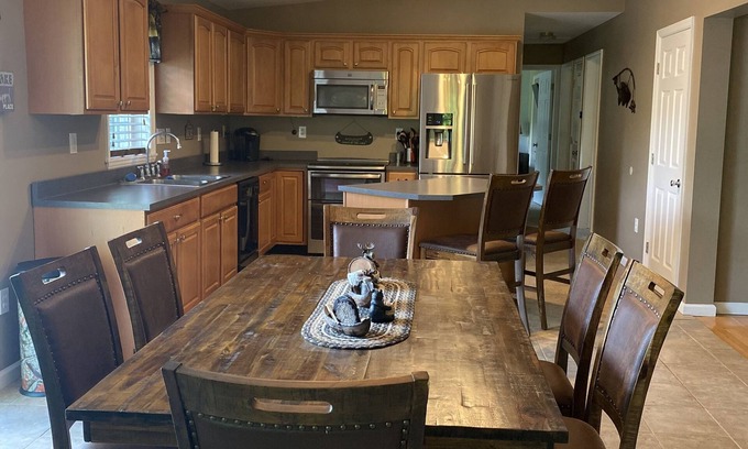 Gloversville Casa | Sacandaga Lake Adirondack Escape