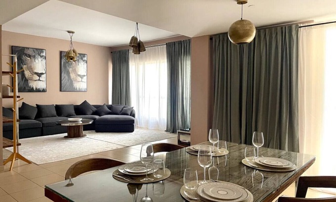 Madinat Zayed Apartamento | Sadaf 7 | Marina Views | Beach Access | Spacious