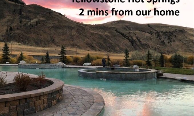 Gardiner Casa | ¡NUEVO LISTADO! Hermosa casa a 10 millas del Parque Nacional de Yellowstone!