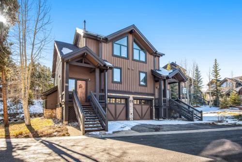 Four O'Clock Casa | Saddlewood