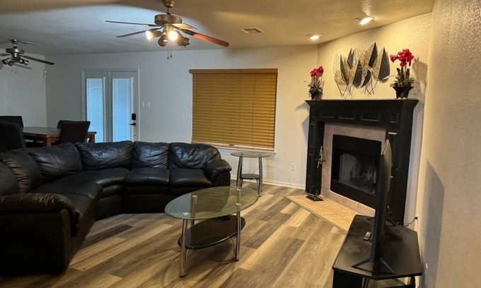 Killeen Casa | Saegert Ranch Oasis: 4BR/2.5BA