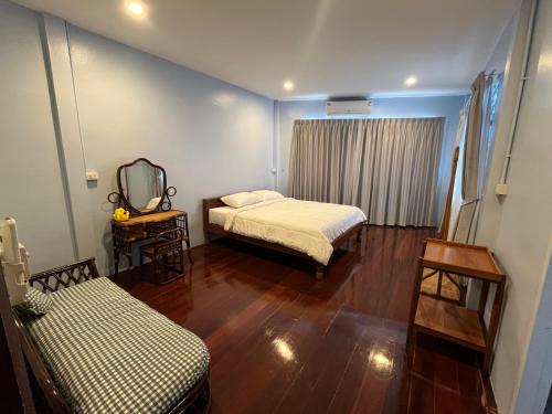 Khlong Chak Phra Casa | Saen Saran property