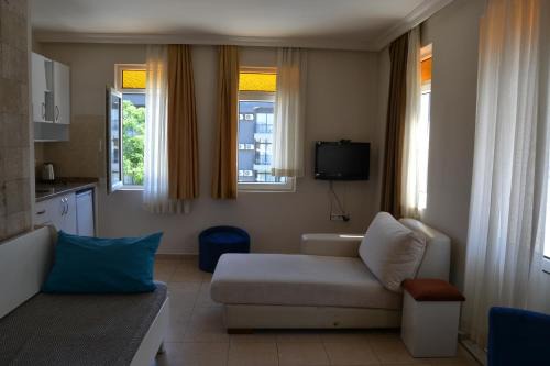 Side Apartamento | safari suit 2024-3