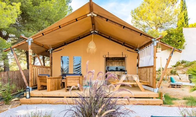 Cahagnolles Casa | Zelt Safari 49 m2 mit Bad + Terrasse 15 m2 6 Personen