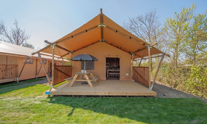 Municipality of Oosterhout Casa | Safari Tent near Biesbosch & Breda