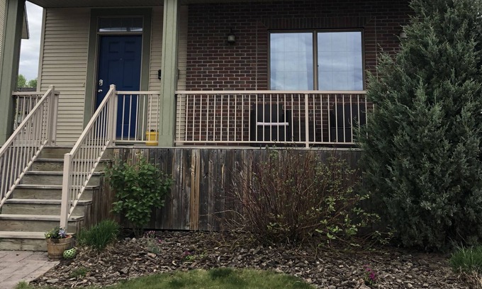 Red Deer Apartamento | ¡Hogar lejos del hogar!