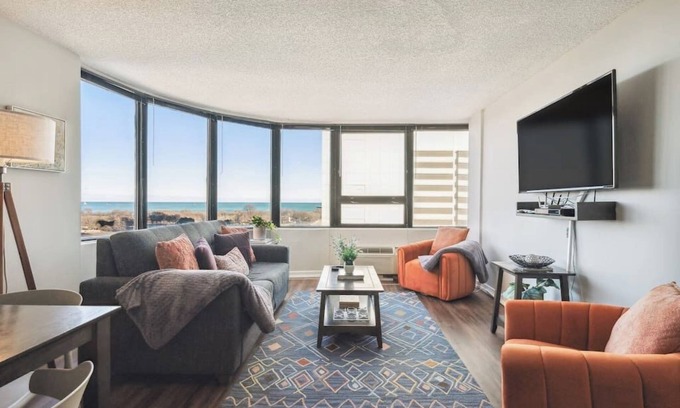 South Loop Condominio | Safe Dtown Park VIEWS Mich Ave, Museums 2bd/2ba