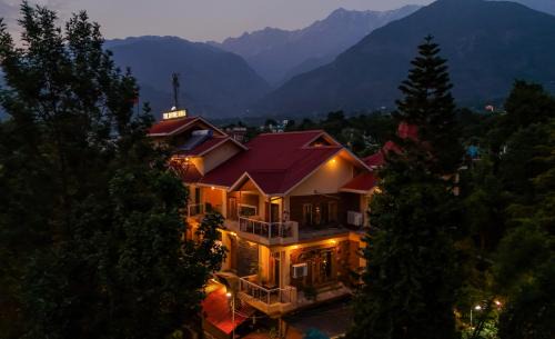 Fatehpur Casa | SaffronStays The Divine Hima