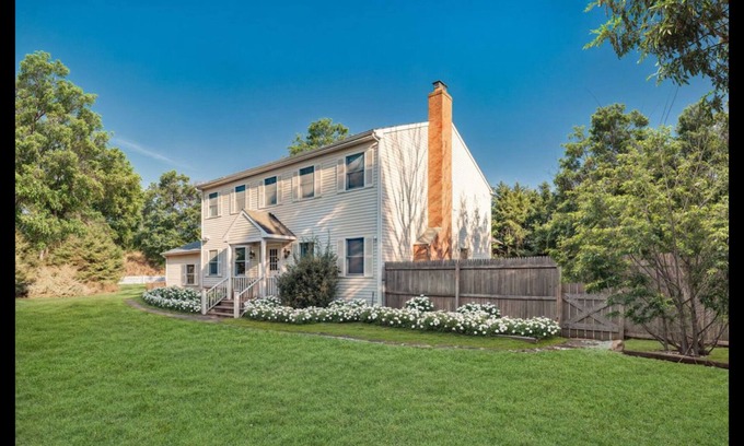 Sag Harbor Casa | Sag Harbor/Long Beach in the Fall, pool is still open & HIFF coming in October