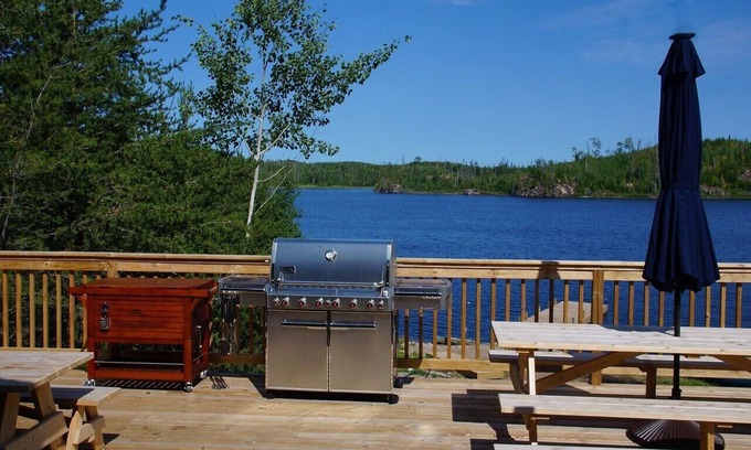 Grand Marais Cabina | ¡Nueva habitación familiar Saganaga Lodge grande!