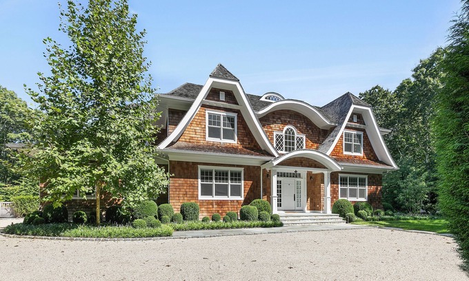 Sagaponack Casa | Sagaponack's Premier Summer Retreat 6 Bedrooms 6.5 Baths