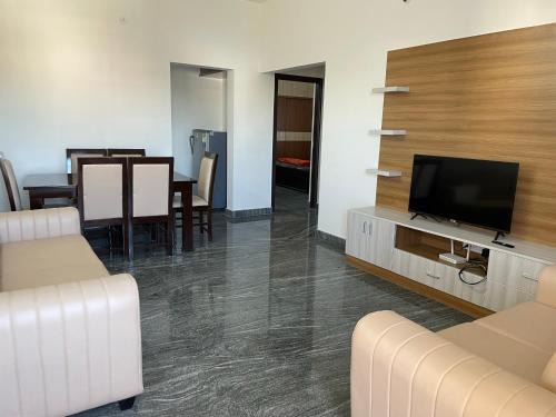 Bommasandra Apartamento | SAGAR NIWAS-1BHK and 2BHK short stay flats - NH HCL EC Bommasandra